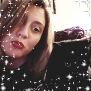 Meet your Posher, Lacey